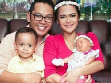 Beredar Surat Gugatan Cerai, Shezi Idris Hapus Foto Bersama Suami di Instagram