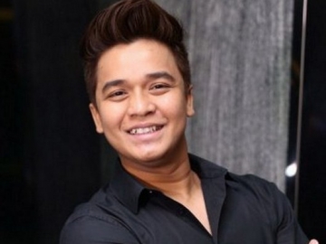 Dikabarkan Putus dengan Hilda Vitria, Billya Syahputra Terciduk Jalan dengan Cewek Bule