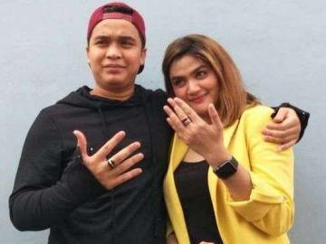 Dikabarkan Putus, Billy Syahputra Malah Unggah Foto Hilda Vitria dan Akui Kangen