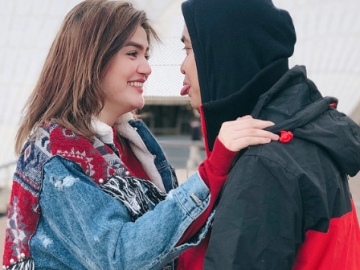 Hilda Vitria Setia Dampingi Sang Kekasih, Infus Billy Syahputra Justru Jadi Sorotan