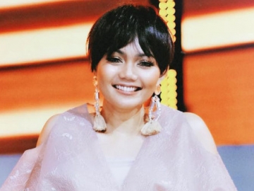 Dituduh Sindir Roy Kiyoshi, Rina Nose Beri Tanggapan Lewat Nyanyian