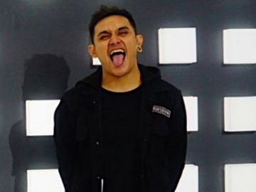 Billy Syahputra-Kriss Hatta 'Perang' di Medsos, Vicky Nitinegoro Tulis Sindiran