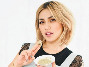 Jessica Iskandar Tak Masalah dengan Artis yang Suka Panjat Sosial