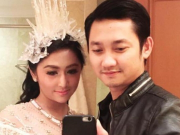 Rayakan Ultah Pertama Pernikahan, Dewi Persik dan Angga Wijaya Kompak Tulis Kalimat Romantis