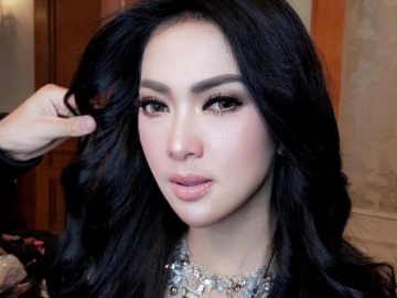 Syahrini Sebut Tak ada 'Harga Teman' untuk Pembelian Tiket Konser