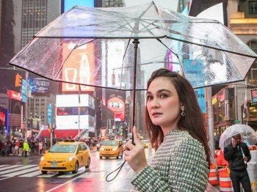Luna Maya Tulis Soal Kehilangan, Netter Ramai Doakan CLBK dengan Ariel NOAH