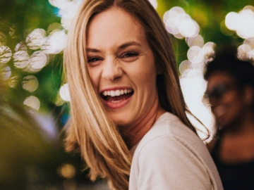 7 Kebiasaan Buruk yang Tanpa Disadari Dapat Menyebabkan Jerawat