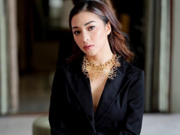 Foto Bareng Artis Senior, Nikita Willy Malah Disebut Lebih Tua