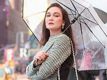 Habiskan Waktu Tiga Jam untuk Dandan, Luna Maya Percaya Diri Mirip Suzanna