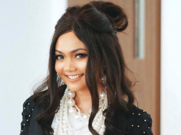 Dihujat Soal Ucapan Bela Sungkawa, Balasan Rina Nose Bikin Warganet Tak Habis Pikir