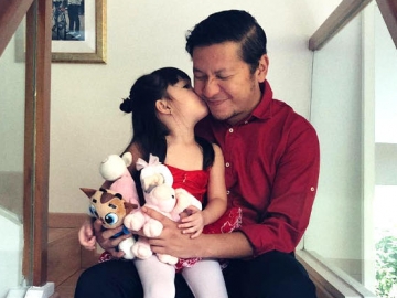 Anak Gading Marten Ikut Beberes Rumah, Netter Ramai Beri Pujian