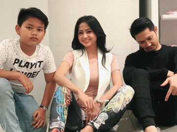 Rayakan Ultah Suami, Dewi Persik Didoakan Segera Punya Momongan