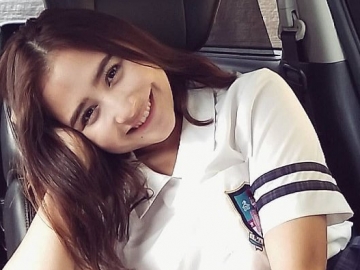 Tampil Seksi Pakai Gaun, Netter Sebut Prilly Latuconsina Tak Nyaman
