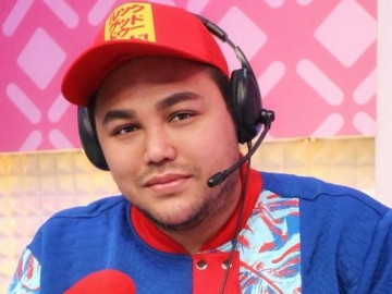 Kunjungi Yayasan Rehabilitasi Gangguan Jiwa, Ivan Gunawan Bersyukur Masih Sehat