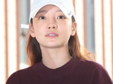 Goo Hara Berlutut Usai Diancam Mantan Kekasih dengan Video Seks, Netter Beri Beragam Komentar