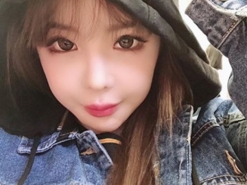 Park Bom Bagikan Bocoran Penampilannya di Sitkom YG Entertainment, Fans Makin Rindu 2NE1
