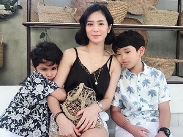 Bingung Anak Sulung Mulai Bicara Percintaan, Bunga Zainal Jadi Posesif Soal Pergaulan