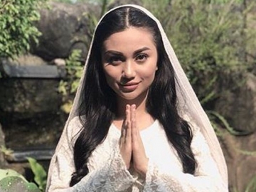 Potong Rambut, Ariel Tatum Patah Hati Ryuji Utomo Bakal Nikahi Kekasih?