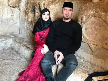 Saling Berbalas Komentar di IG, Ahmad Dhani-Mulan Jameela Bikin Netter 'Baper'
