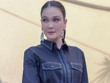 Bersihkan Diri di Tempat Meditasi Suzanna, Luna Maya Minta Dijauhkan dari Segala Dosa
