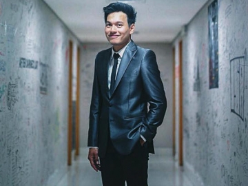 Awali Debut Karena 'Kecelakaan', Rendy Pandugo Ungkap Alasannya