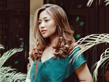 Tampil Cantik Kenakan Hijab, Rachel Vennya Bikin Pangling