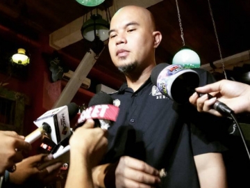 Ahmad Dhani Resmi Sandang Status Tersangka, Netter Geram Tak Kunjung Dipenjara