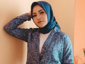 Lewat Unggahan Ini, Rachel Vennya Resmi Berhijab?