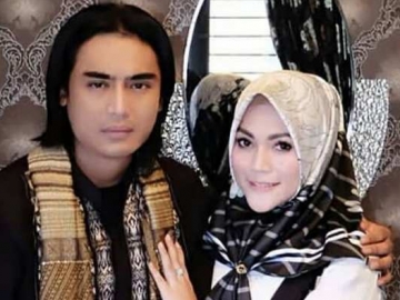 Heboh Beredar Surat Gugatan Cerai Istri Charly Eks ST12, Netter Malah Sebut Hanya Sensasi