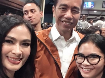 Iis Dahlia Foto Bareng Presiden Jokowi, Netter Kembali Ungkit Soal Absen Di Pernikahan Kahiyang Ayu