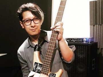 Fotonya Sempat Viral, 'Pasangan Bergandengan Tangan' Korban Lion Air JT610 Ternyata Sepupu Wima J-Ro