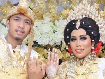 Sempat Pingsan di Acara Pernikahan, Evi Masamba: Pakai Mahkota Berat Banget