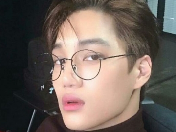 Pamer Selca Ganteng di Instagram, Kai Dikomentari Chanyeol Seperti Ini