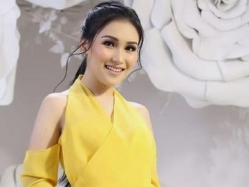 Ayu Ting Ting Klarifikasi Soal Hubungannya dengan Fransen Susanto, Netter: Jiwa Pelakor