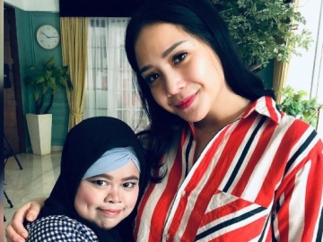 Belanjakan Make Up Dan Baju Untuk Rahmawati Kekeyi, Nagita Slavina Kembali Dibanjiri Pujian