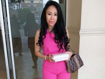 Pamer Foto Saat Hadiri Silet Awards 2018, Netter Malah Salfok Perut Buncit Dewi Sanca