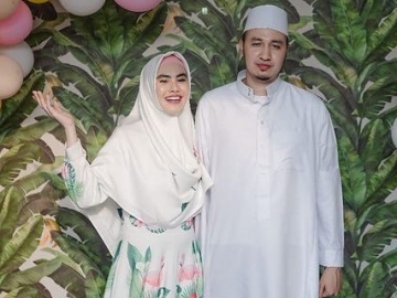 Sebut Suami Sebagai 'Tukang Pijat pribadi', Kartika Putri Tuai Cibiran Netter