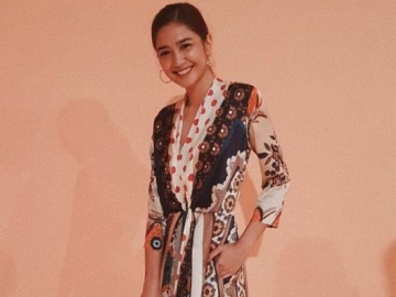 Rayakan HUT Pernikahan Orangtua, Mikha Tambayong Disebut Sudah Cocok Jadi Ibu Karena Ini