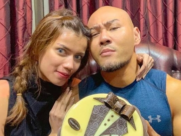 Usai Beri Kejutan Ultah Unik, Deddy Corbuzier Resmi Melamar Sang Kekasih