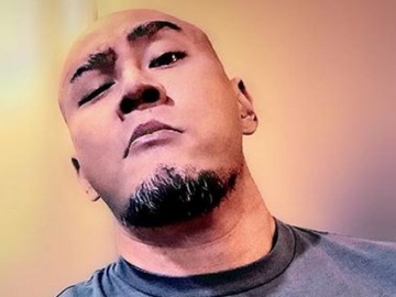 Salahkan Tukang Pintu, Deddy Corbuzier Kritik Penayangan Penggerebekan Vicky Prasetyo-Angel Lelga