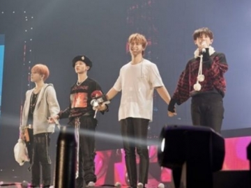 Gelar Konser Berempat, Member Highlight Berpamitan ke Fans Sebelum Wamil