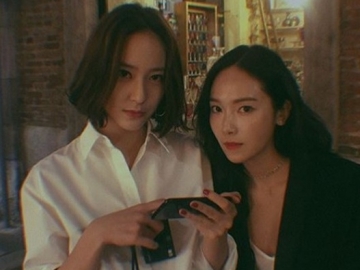 Berlatarkan Pemandangan Indah, Visual Hingga Keakraban Jessica & Krystal di Foto Ini Banjir Pujian