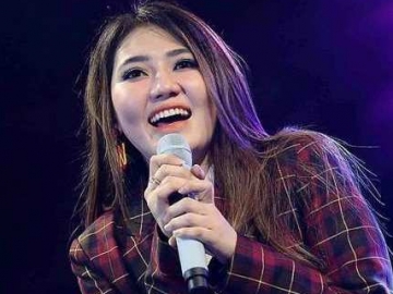Via Vallen Jadi Artis Endorse Produk Kecantikan Oplosan, Netter: Pantes Putihnya Aneh