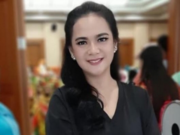 Hadapi Proses Perceraian, Shezi Idris Unggah Foto Berhijab