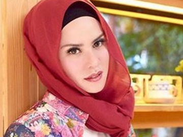 Bongkar Alasan Fiki Alman Berada di Kediamannya, Angel Akui Nikah dengan Vicky Karena Kasihan