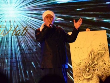 Beredar Undangan Pernikahan Opick, Netter Tanggapi Sinis