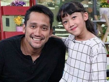 Intip Respon Tora Sudiro Saat Sang Anak Bongkar 'Aib' Keluarga, Netter Tertawa Puas 