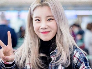 JooE Momoland Cantik Pakai Kemeja Kebesaran di Deretan Selfie Terbaru, Netter Mencibir Gara-Gara Ini