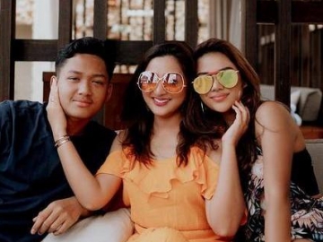 'Mesra' dengan Aurel dan Azriel, Ashanty Malah Disebut Pura-Pura Baik