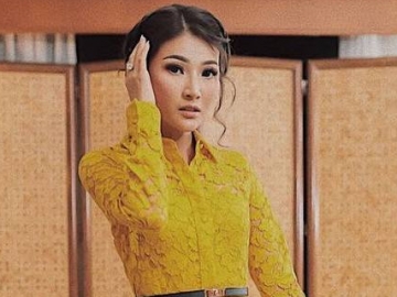 Rumah Dilempari Batu Oleh Orang Tak Dkenal, Sarwendah Mengaku Jadi Sangat Parno